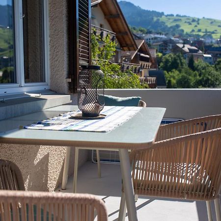 Traumhafte Sonnenresidenz mit Berg- und Seeblick Amden Exterior foto
